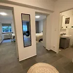 Stylish Near Schlosspark With Balcony - Apolonialiving * Карлсруэ