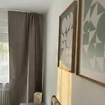 Stylish Near Schlosspark With Balcony - Apolonialiving Апартаменты *