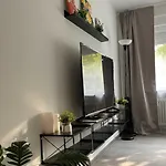 Stylish Near Schlosspark With Balcony - Apolonialiving Карлсруэ