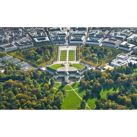 Apartament Spacious With Balcony - Nearby Schlosspark - Apolonialiving