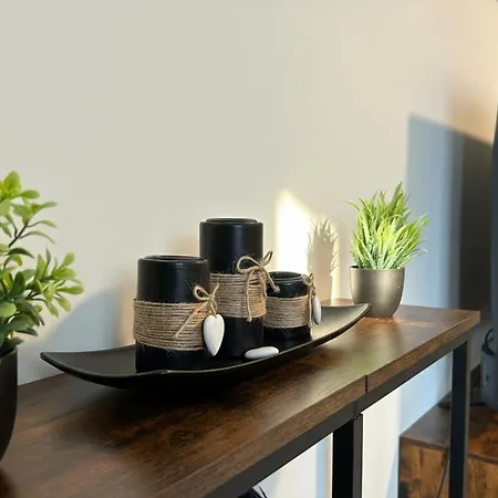 Spacious With Balcony - Nearby Schlosspark - Apolonialiving *