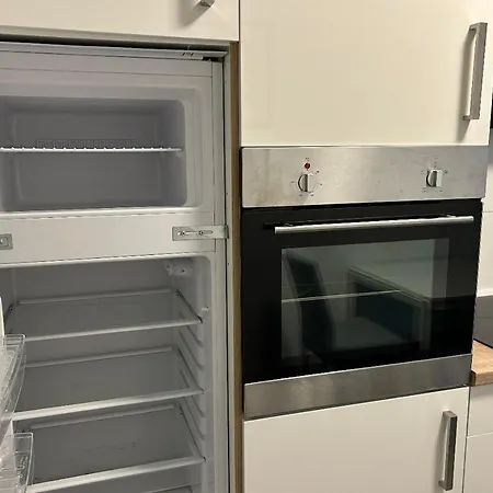 Spacious With Balcony - Nearby Schlosspark - Apolonialiving