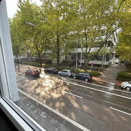 Spacious With Balcony - Nearby Schlosspark - Apolonialiving شقة